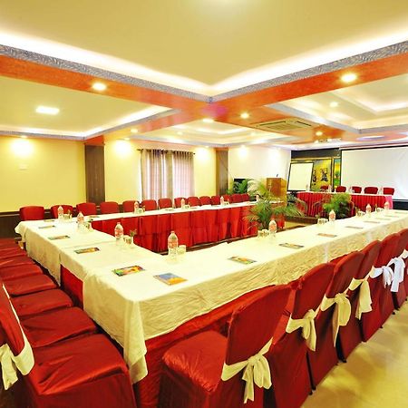 Hotel Dandelion Pokhara Exterior photo